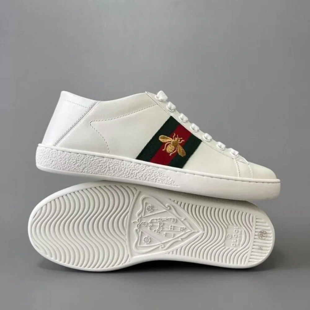 Gucci Ace Bee Embroidered White Leather Sneakers - Picture 6 of 9